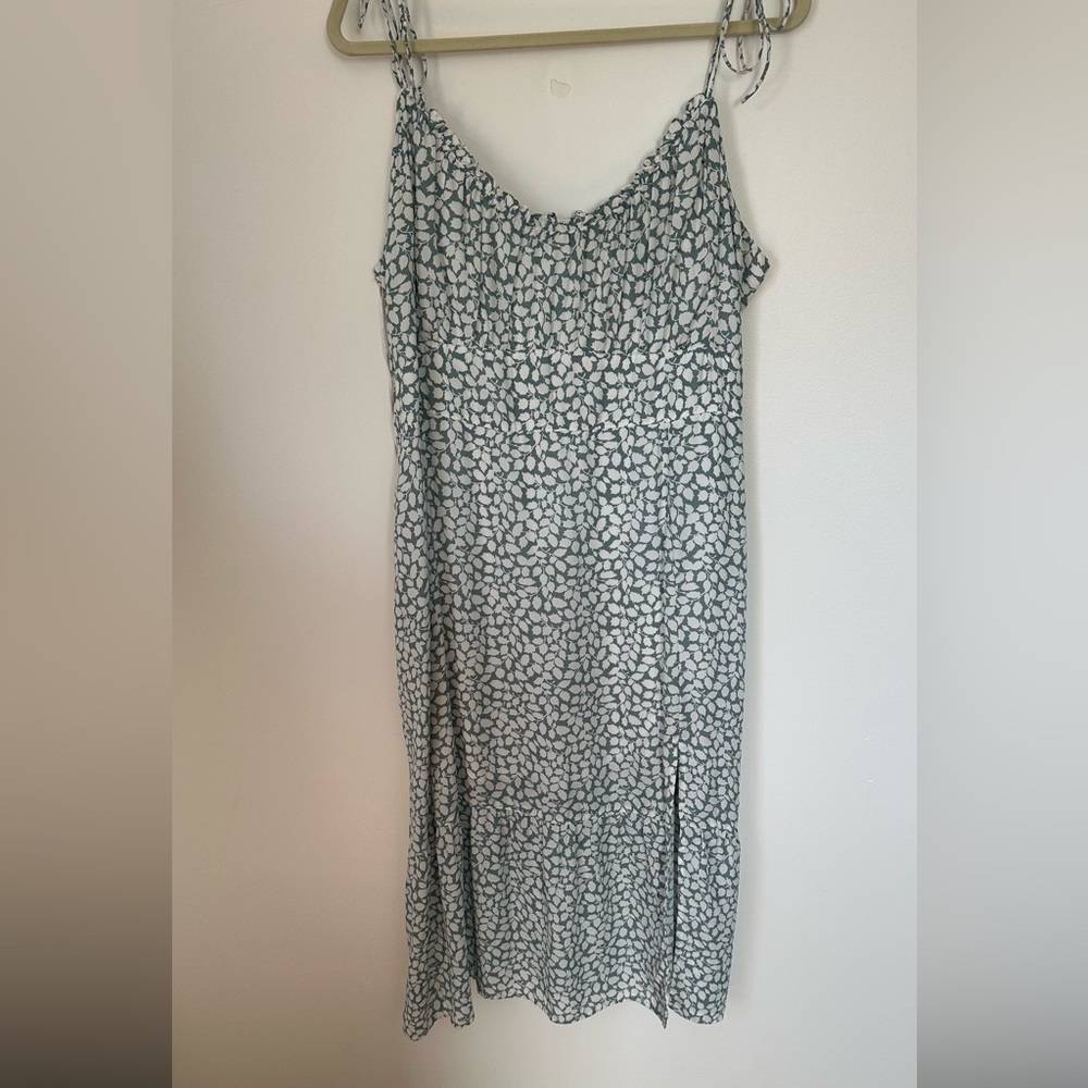 Abercrombie floral midi dress